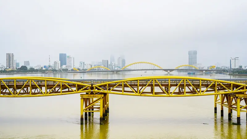 Cầu đi bộ Nguyễn Văn Trỗi, điểm nhấn du lịch đ&ecirc;m Đ&agrave; Nẵng 3