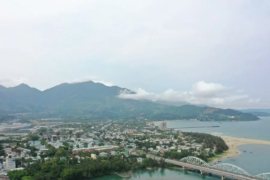 Cầu Nam &Ocirc; Đ&agrave; Nẵng, nơi nối liền những chuyến t&agrave;u Bắc Nam 6