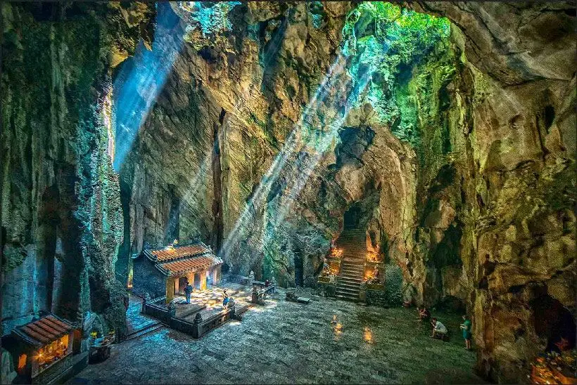 Đ&atilde; đến Đ&agrave; Nẵng, th&igrave; phải oanh tạc 5 ngọn n&uacute;i ở Ngũ H&agrave;nh Sơn Đ&agrave; Nẵng 9
