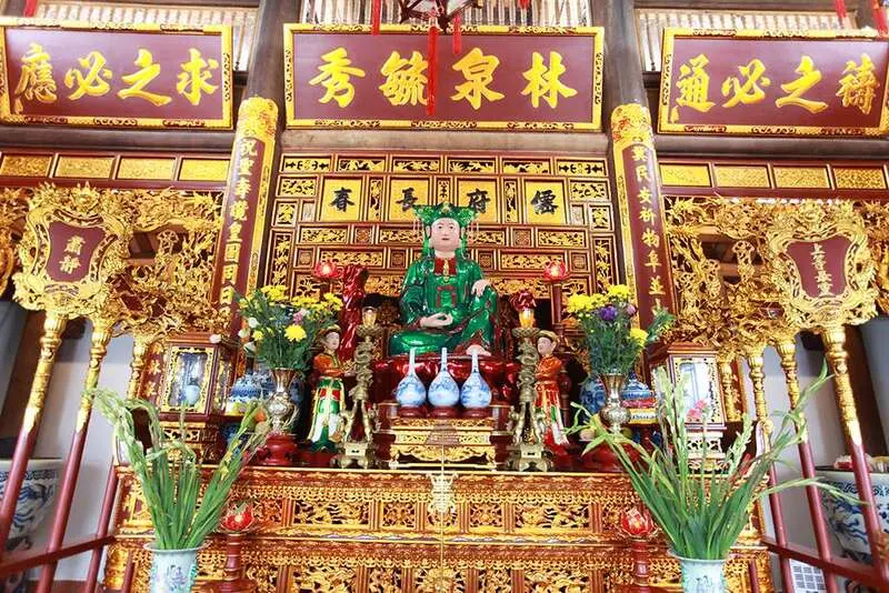 Đền B&agrave; Ch&uacute;a Thượng Ng&agrave;n chốn linh thi&ecirc;ng tr&ecirc;n đỉnh n&uacute;i Ch&uacute;a 4