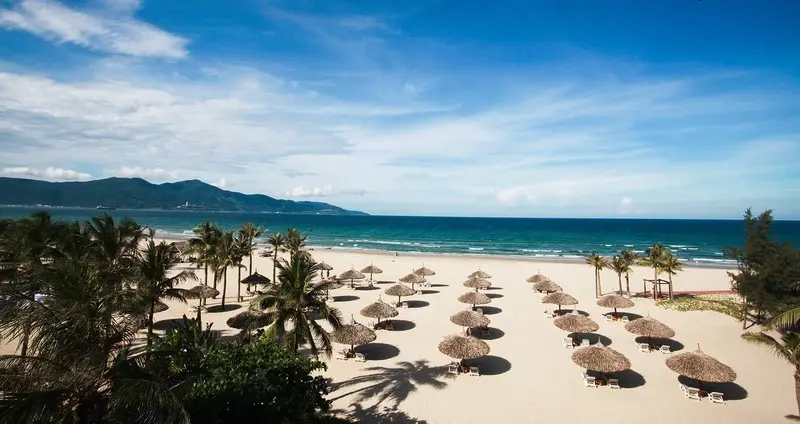 Kh&aacute;m ph&aacute; b&atilde;i biển Non Nước với cung đường biển tuyệt đẹp 2
