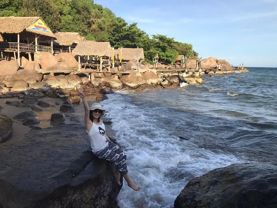 Kh&aacute;m ph&aacute; b&atilde;i đ&aacute; Đen Đ&agrave; Nẵng - Thi&ecirc;n đường trải nghiệm cho giới trẻ 4