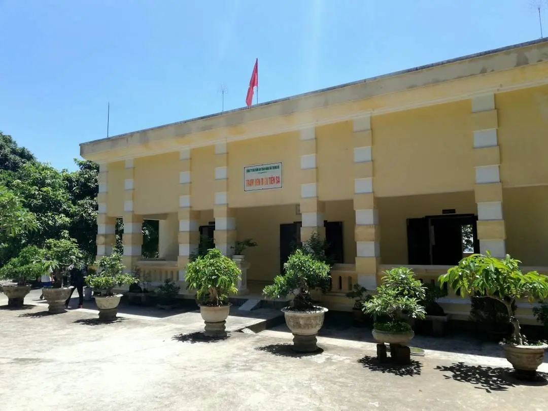 Kh&aacute;m ph&aacute; ngọn hải đăng Ti&ecirc;n Sa người g&aacute;c đ&ecirc;m cho t&agrave;u thuyền ra khơi 11