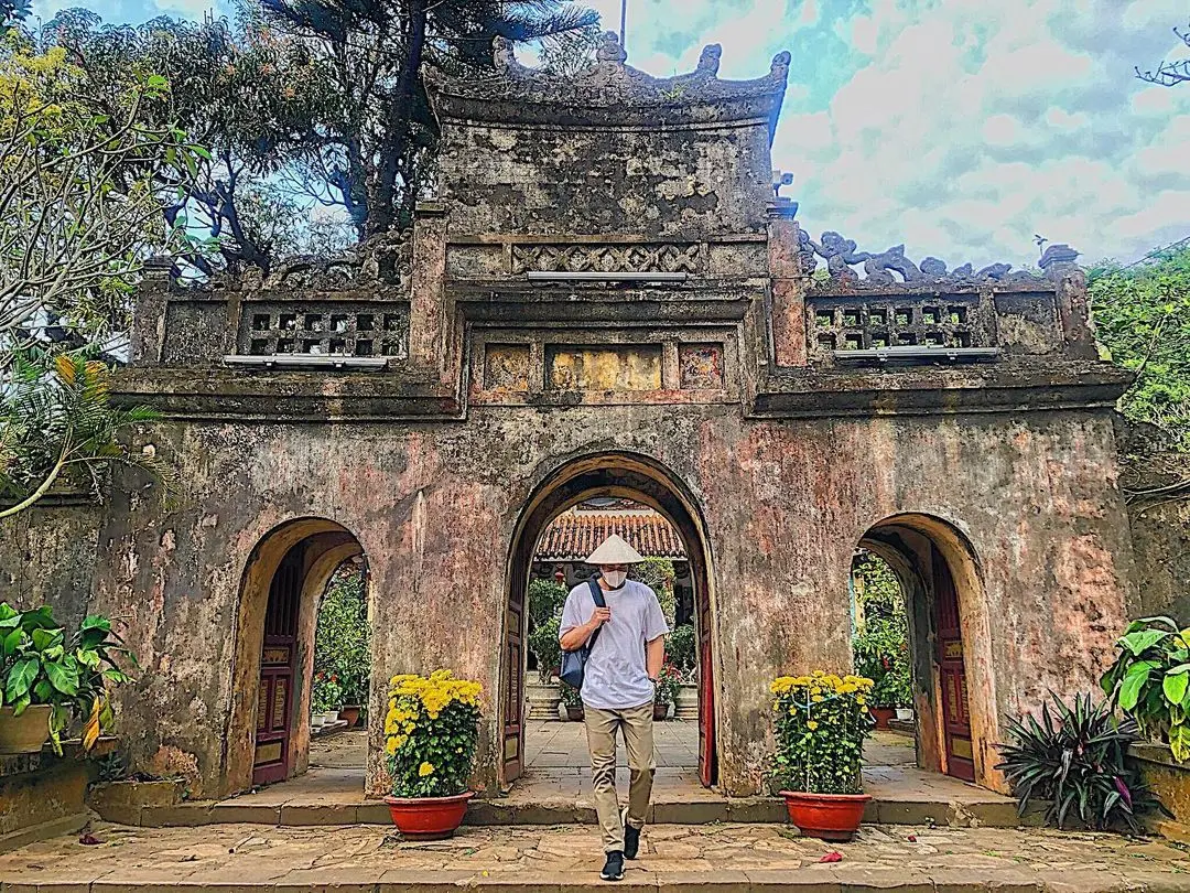 Kh&aacute;m ph&aacute; vẻ đẹp ch&ugrave;a Tam Thai - Ng&ocirc;i ch&ugrave;a cổ nổi tiếng tại Đ&agrave; Nẵng 4