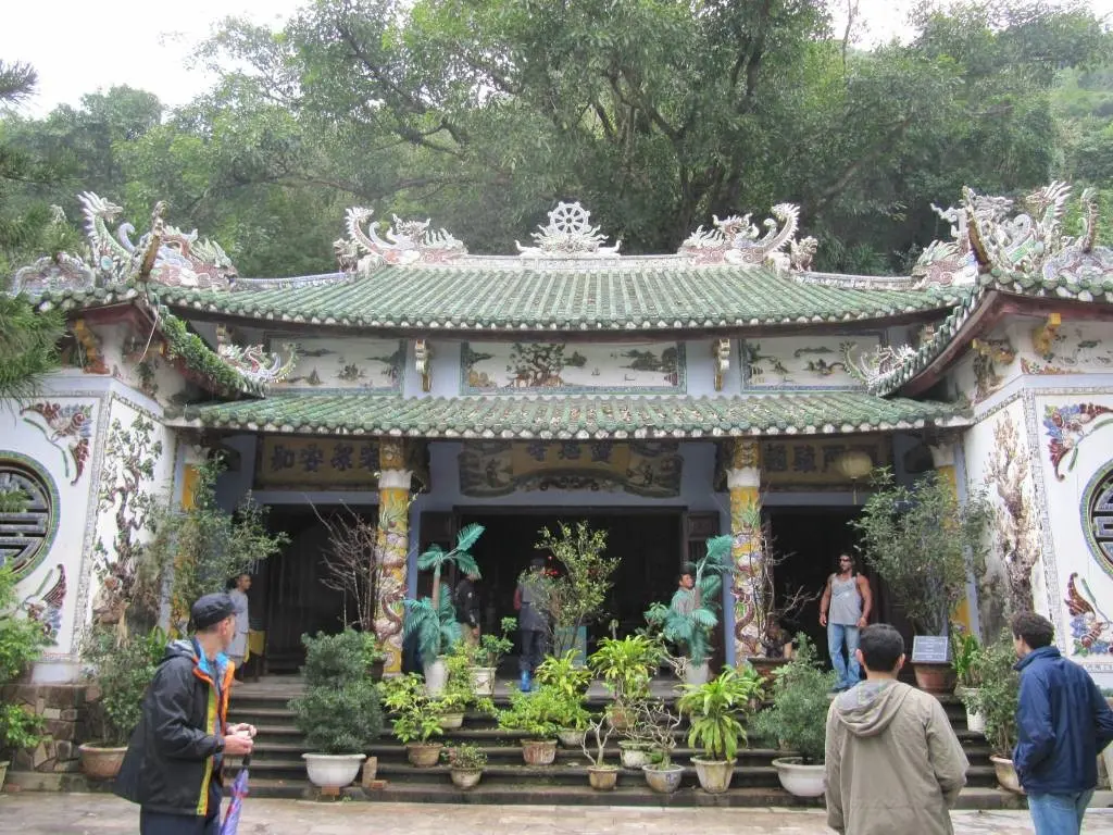 Kh&aacute;m ph&aacute; vẻ đẹp ch&ugrave;a Tam Thai - Ng&ocirc;i ch&ugrave;a cổ nổi tiếng tại Đ&agrave; Nẵng 6