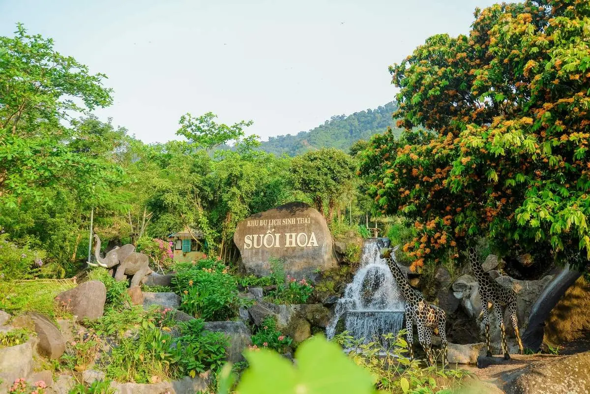 Khu du lịch Suối Hoa Đ&agrave; Nẵng - Chốn nghỉ dưỡng b&igrave;nh y&ecirc;n 3