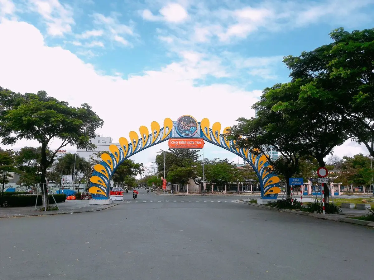 Quẩy hết m&igrave;nh tại 5 khu chợ đ&ecirc;m Đ&agrave; Nẵng nhộn nhịp kh&ocirc;ng bao giờ ngủ 11