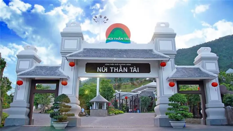 Tắm Onsen tại Suối kho&aacute;ng n&oacute;ng N&uacute;i Thần T&agrave;i &ndash; Đ&agrave; Nẵng 2