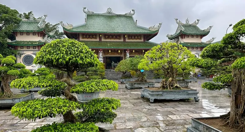 V&atilde;n cảnh 3 ng&ocirc;i ch&ugrave;a Linh Ứng Đ&agrave; Nẵng - Tam gi&aacute;c t&acirc;m linh của phố biển 3