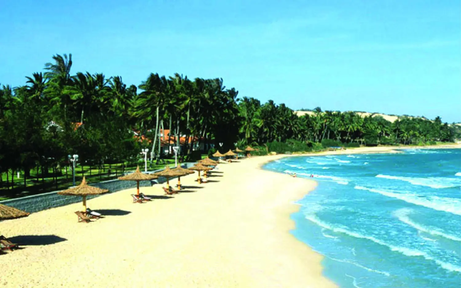 Đến biển Mỹ Khê Đà Nẵng, lặng người ngắm nhìn 1 trong 6 bãi biển đẹp nhất hành tinh