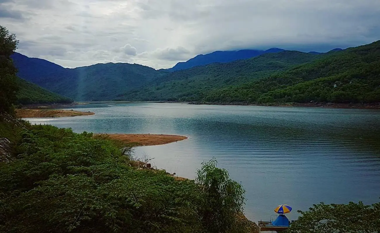 Xiêu lòng trước vẻ đẹp lãng mạn của Đồng Xanh - Đồng Nghệ tựa bức tranh thủy mặc