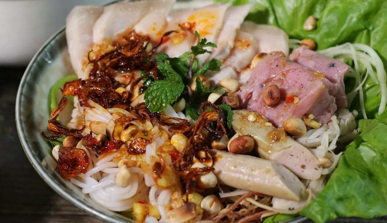 B&uacute;n mắm n&ecirc;m Đ&agrave; Nẵng - Đổ gục trước hương vị đặc sắc kh&ocirc;ng nơi n&agrave;o s&aacute;nh bằng 2