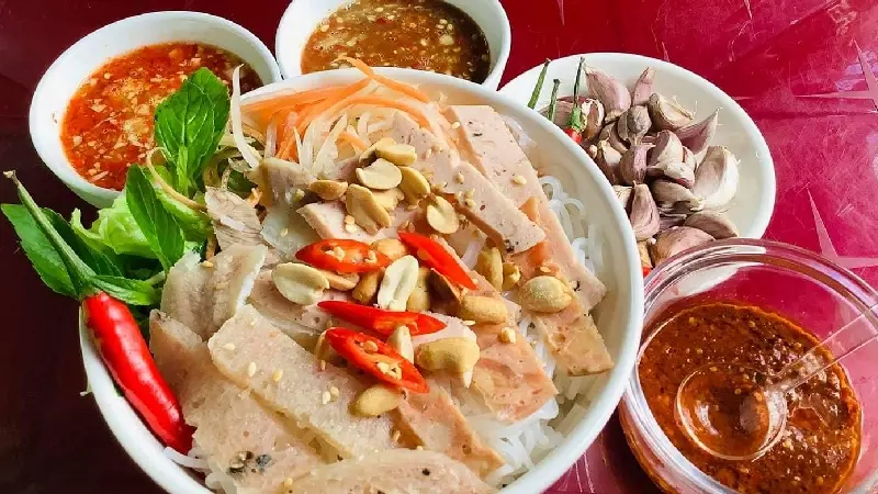 B&uacute;n mắm n&ecirc;m Đ&agrave; Nẵng - Đổ gục trước hương vị đặc sắc kh&ocirc;ng nơi n&agrave;o s&aacute;nh bằng 12