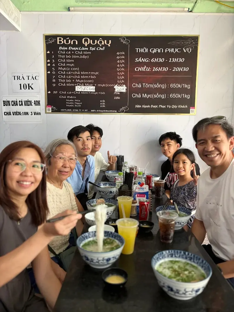 Bún quậy Đà Nẵng: Trải nghiệm đậm vị biển giữa lòng phố 5