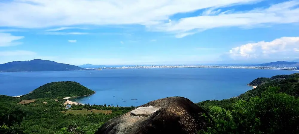 Ch&ecirc;nh v&ecirc;nh giữa thi&ecirc;n nhi&ecirc;n bạt ng&agrave;n Đ&egrave;o Hải V&acirc;n tại H&ograve;n Cụ R&ugrave;a Đ&agrave; Nẵng 10