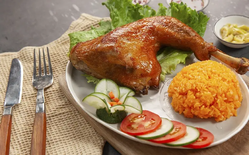 Cơm g&agrave; Đ&agrave; Nẵng - M&oacute;n ngon Đ&agrave; Th&agrave;nh tưởng lạ m&agrave; quen, ngỡ quen m&agrave; lạ 10
