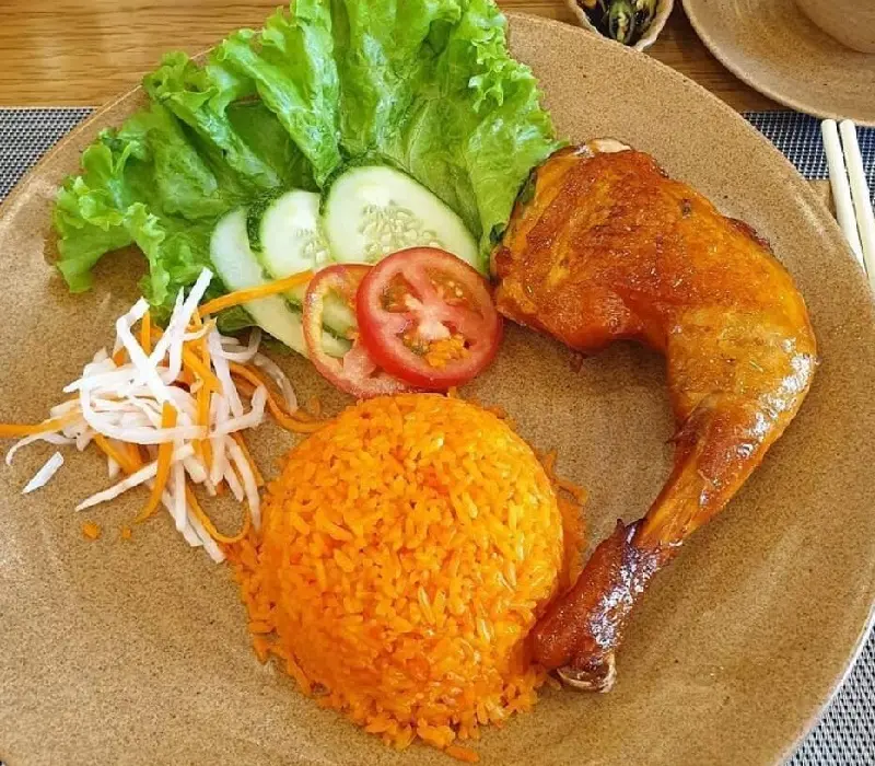 Cơm g&agrave; Đ&agrave; Nẵng - M&oacute;n ngon Đ&agrave; Th&agrave;nh tưởng lạ m&agrave; quen, ngỡ quen m&agrave; lạ 15