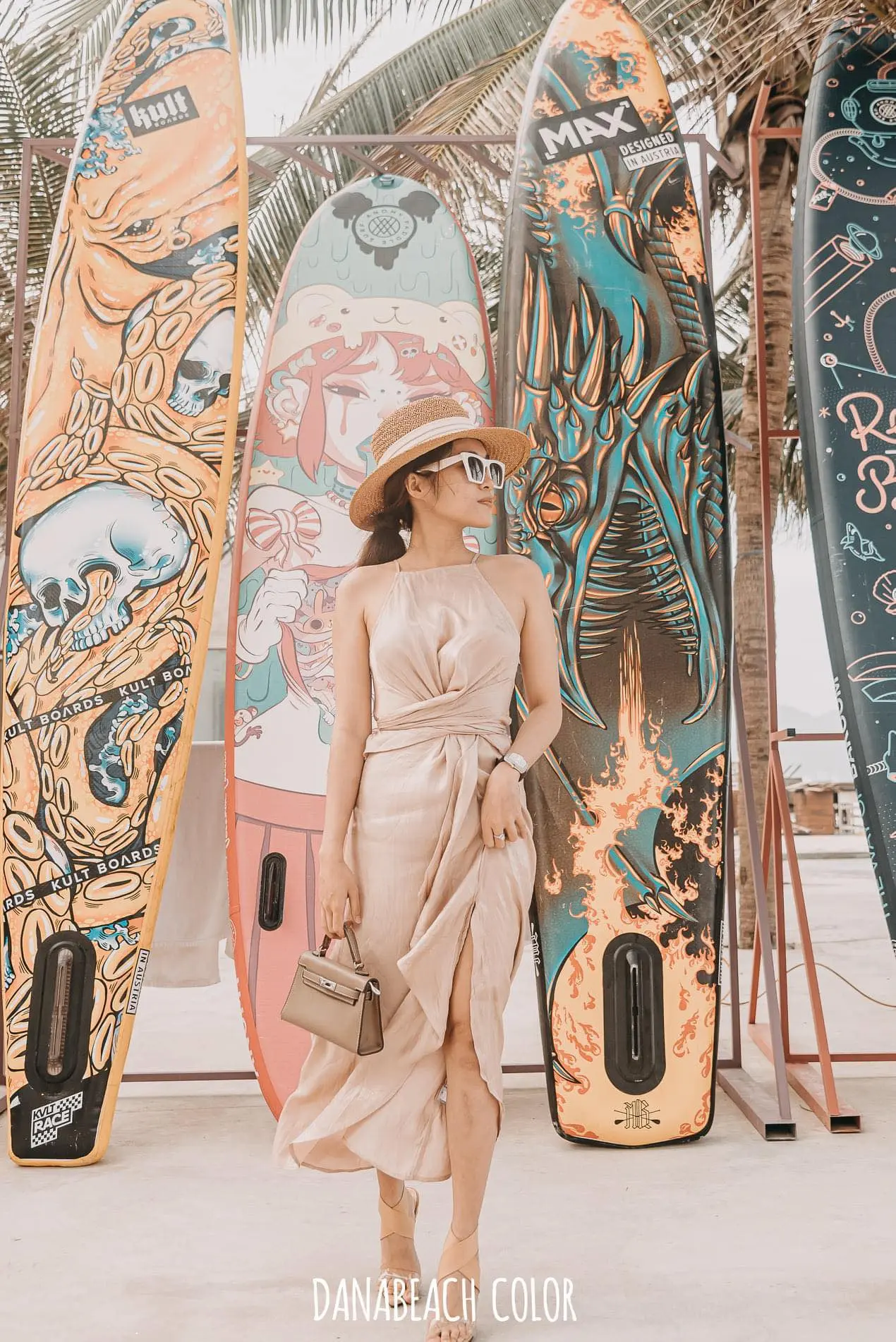 Danabeach Color - Qu&aacute;n c&agrave; ph&ecirc; b&atilde;i biển độc đ&aacute;o giữa l&ograve;ng Đ&agrave; Nẵng 20