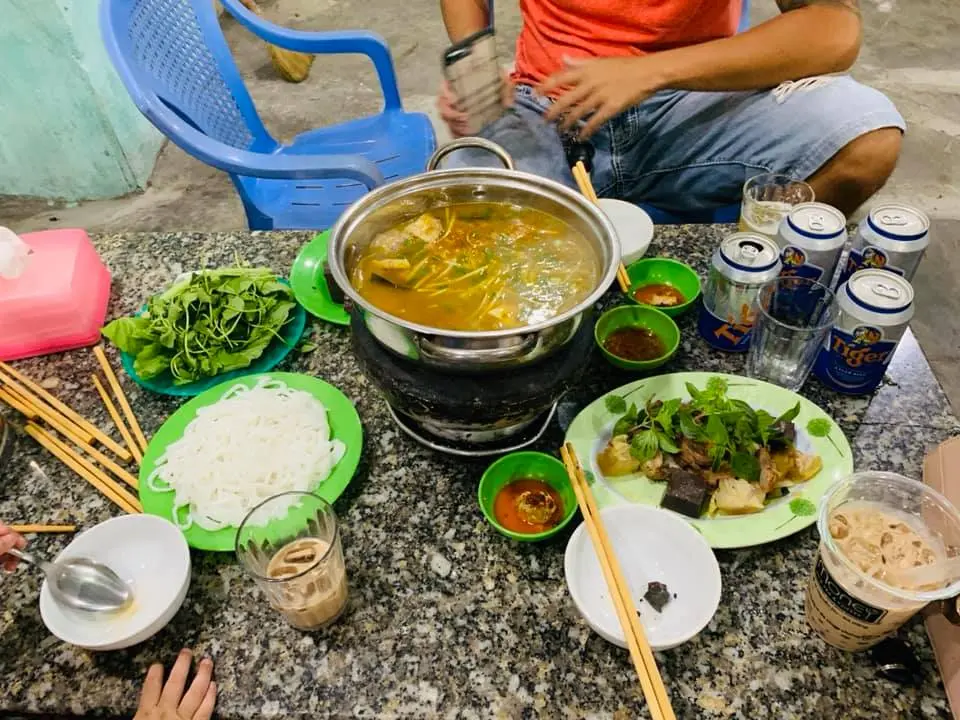 Ghé Thưởng Thức Đặc Sản Tại Lẩu bò Sáu Hưng – Quán Lẩu Bò Nức Tiếng Đà Nẵng 6