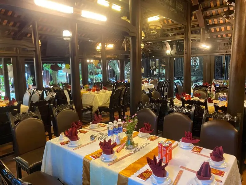 Gợi &yacute; 18 nh&agrave; h&agrave;ng Đ&agrave; Nẵng ngon, kh&ocirc;ng gian đẹp nhất 13