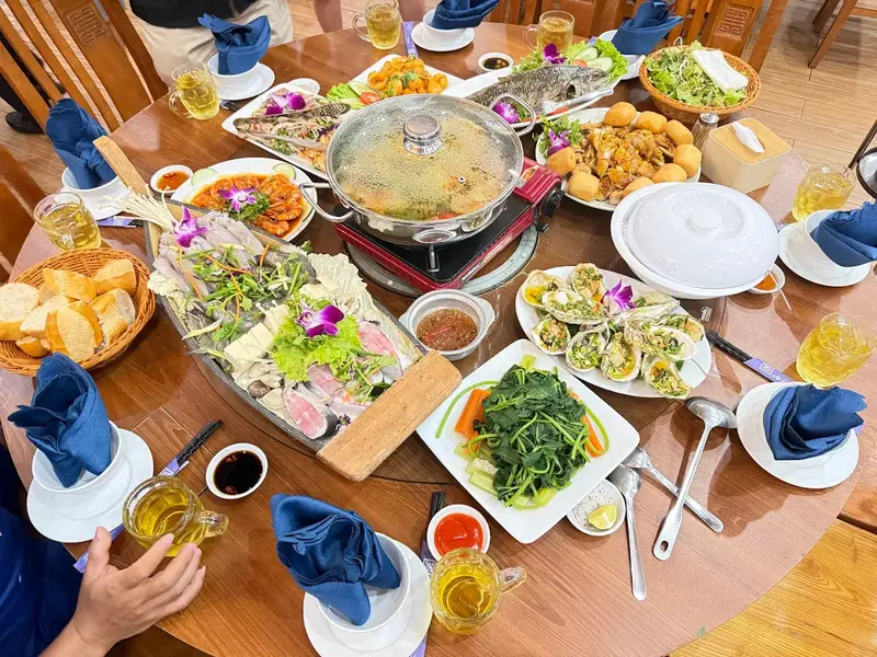 Gợi &yacute; 18 nh&agrave; h&agrave;ng Đ&agrave; Nẵng ngon, kh&ocirc;ng gian đẹp nhất 10
