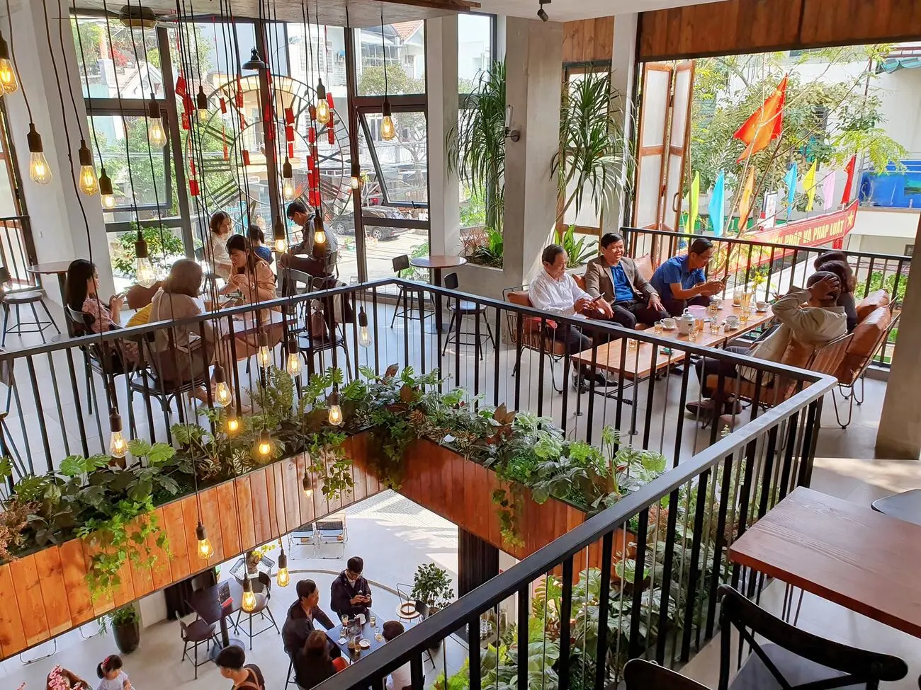 Grand T Coffee Da Nang - Điểm check-in c&oacute; một kh&ocirc;ng hai ở th&agrave;nh phố biển 6