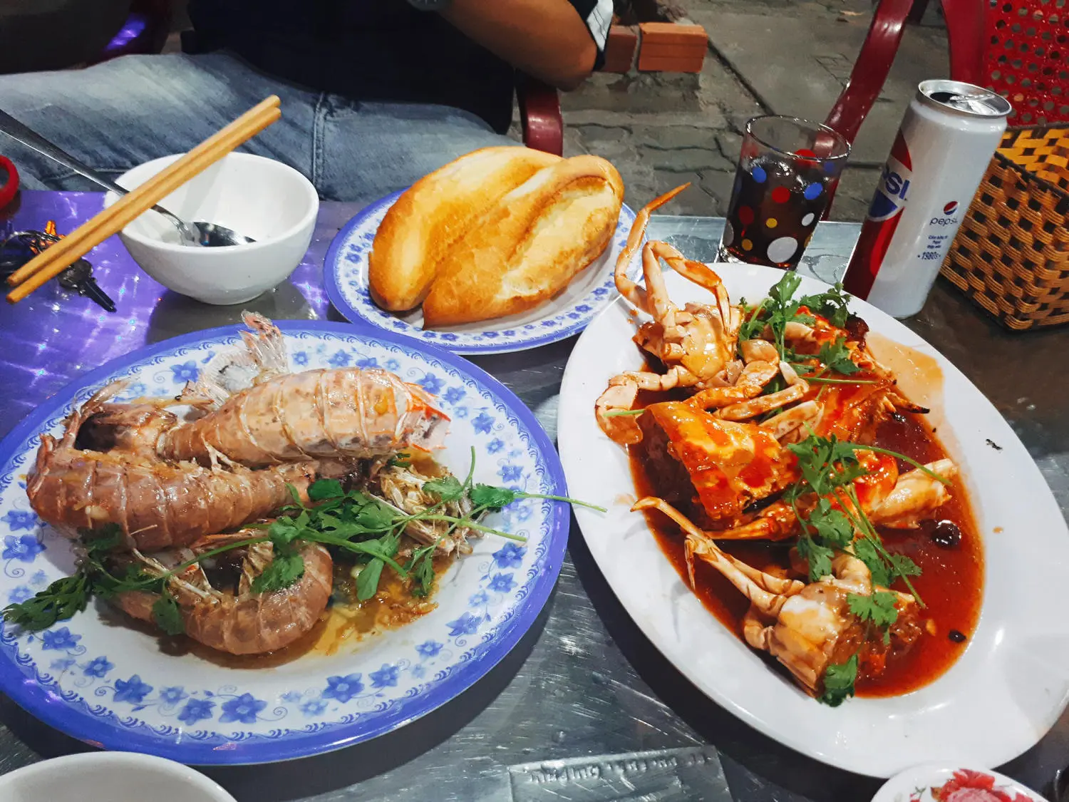 Hải sản Năm Đảnh - Qu&aacute;n hải sản nổi tiếng nhất Đ&agrave; Nẵng c&oacute; ngon như lời đồn? 3