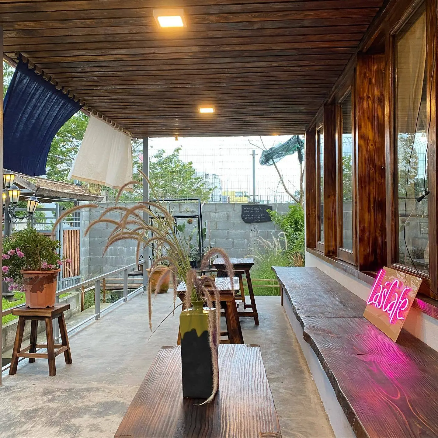 La's Cafe Da Nang - Lạc v&agrave;o khu vườn xanh xinh đẹp ngay v&ugrave;ng ngoại &ocirc; th&agrave;nh phố 3