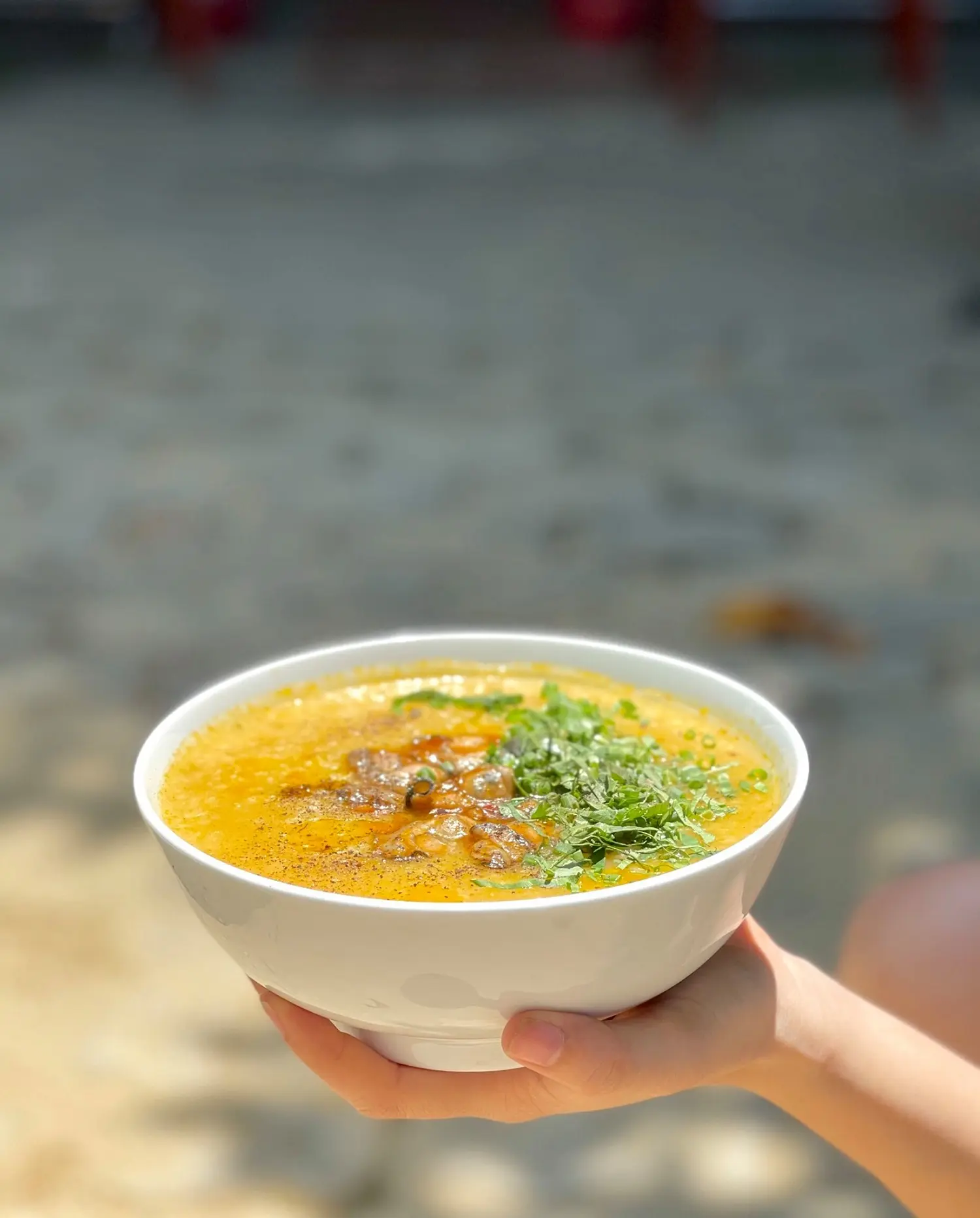 Qu&aacute;n H&agrave;u Ti&ecirc;n Sơn -Thưởng thức đặc sản h&agrave;u thứ thiệt ngay Đ&agrave; Nẵng 2