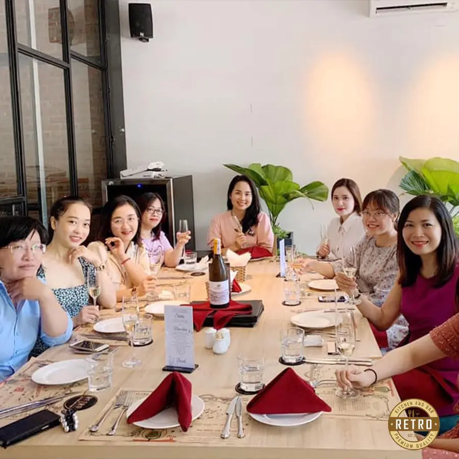 Retro Kitchen and Bar Da Nang - Kiến tr&uacute;c Ch&acirc;u &Acirc;u giữa l&ograve;ng Đ&agrave; Nẵng 13