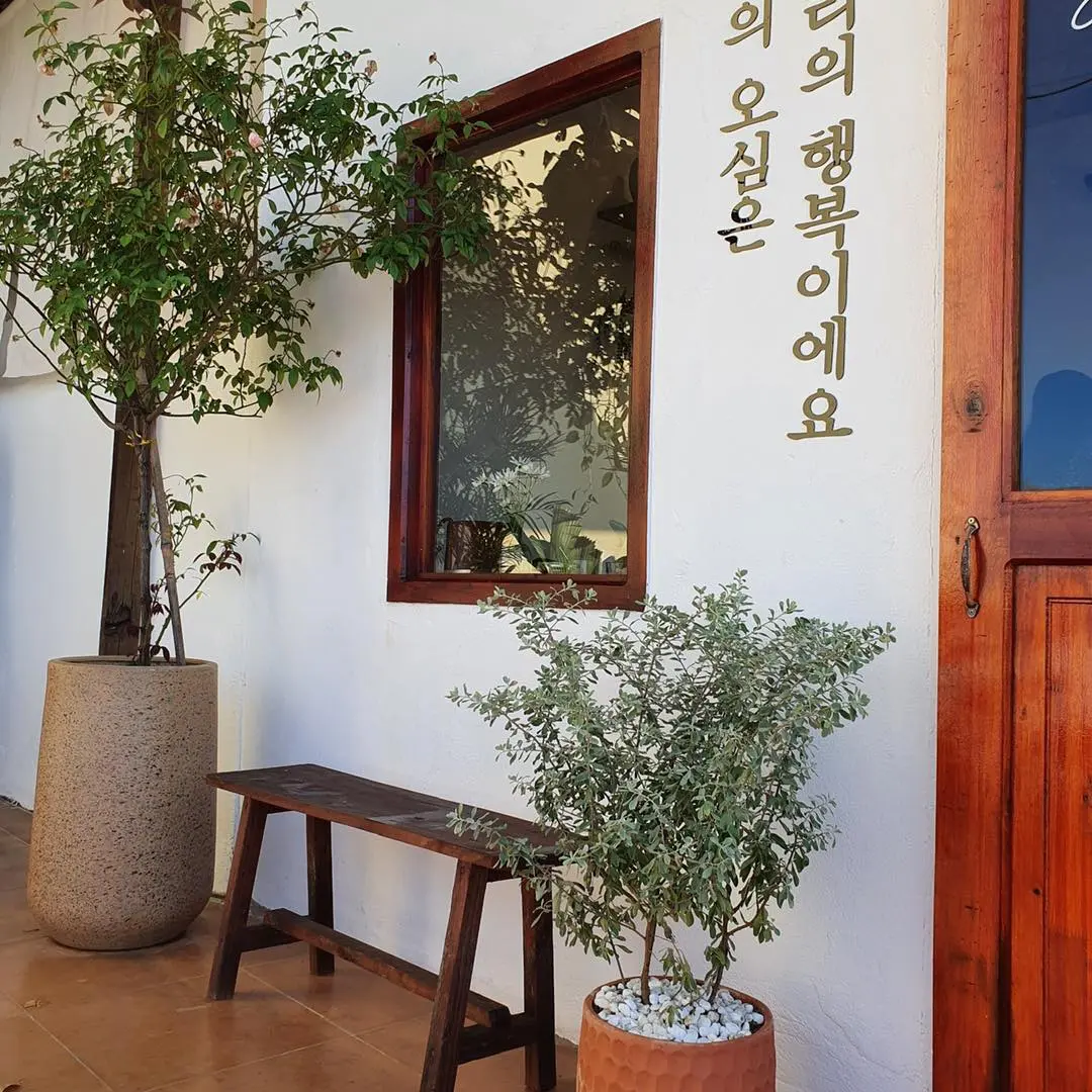 Sleeping Wood Caf&eacute; - Qu&aacute;n caf&eacute; đầy b&igrave;nh dị, ch&acirc;n th&agrave;nh, đ&aacute;ng y&ecirc;u ở Đ&agrave; Nẵng 4
