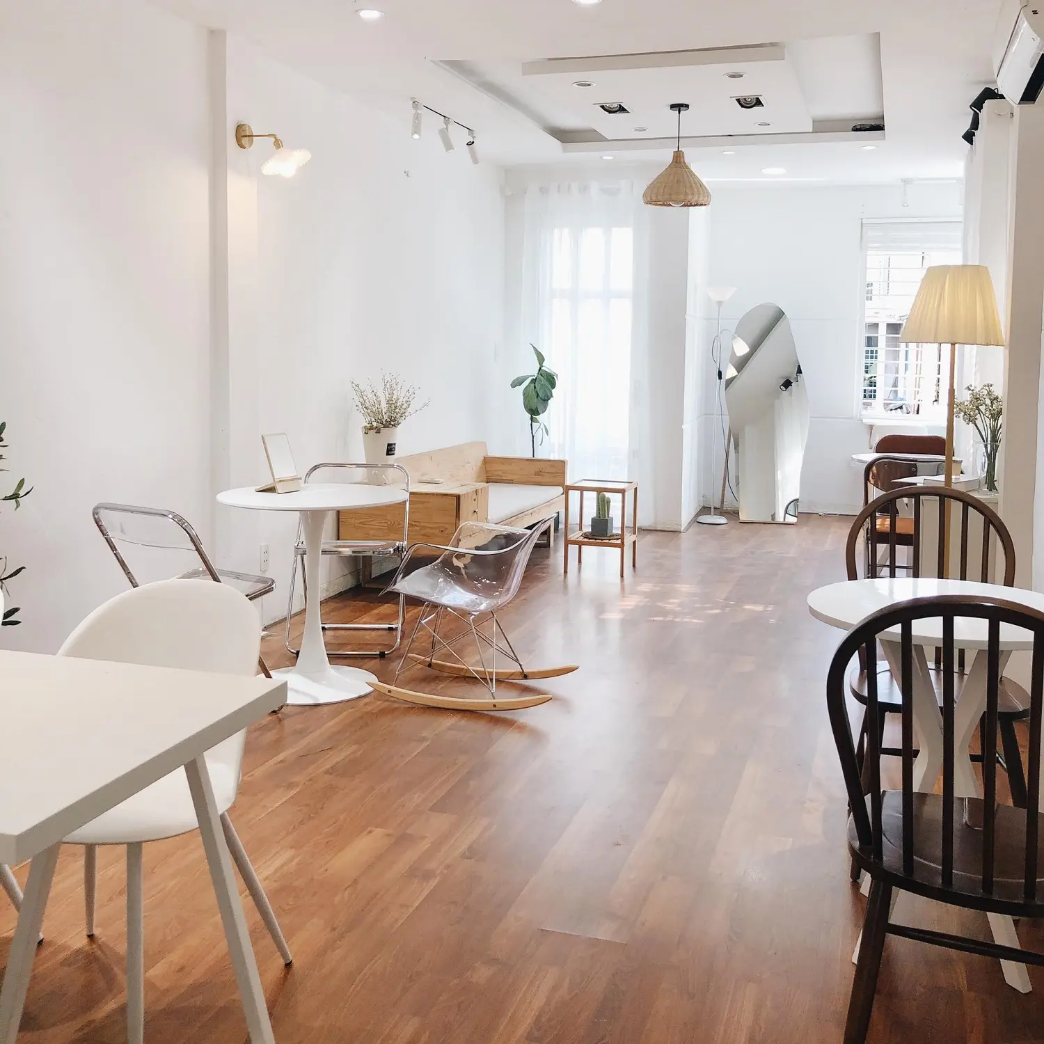Sleeping Wood Caf&eacute; - Qu&aacute;n caf&eacute; đầy b&igrave;nh dị, ch&acirc;n th&agrave;nh, đ&aacute;ng y&ecirc;u ở Đ&agrave; Nẵng 25