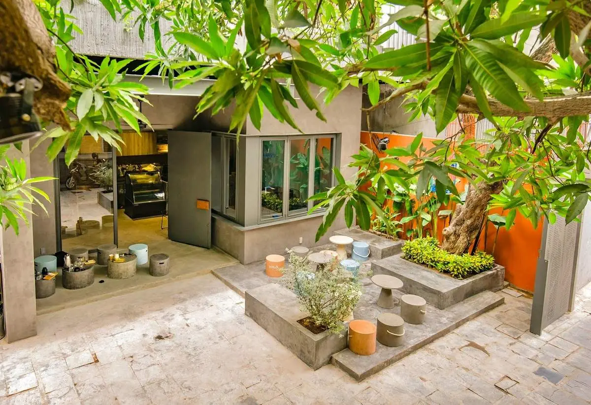 The 59 Caf&eacute; &ndash; Qu&aacute;n caf&eacute; n&uacute;p hẻm với vẻ đẹp ho&agrave;i cổ đặc biệt 13