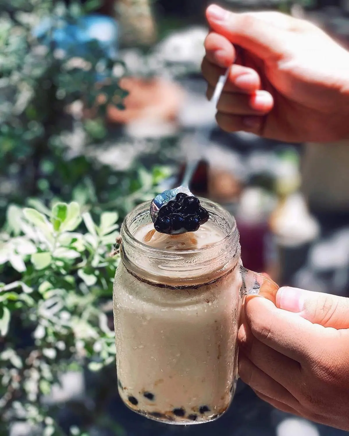 The 59 Caf&eacute; &ndash; Qu&aacute;n caf&eacute; n&uacute;p hẻm với vẻ đẹp ho&agrave;i cổ đặc biệt 7