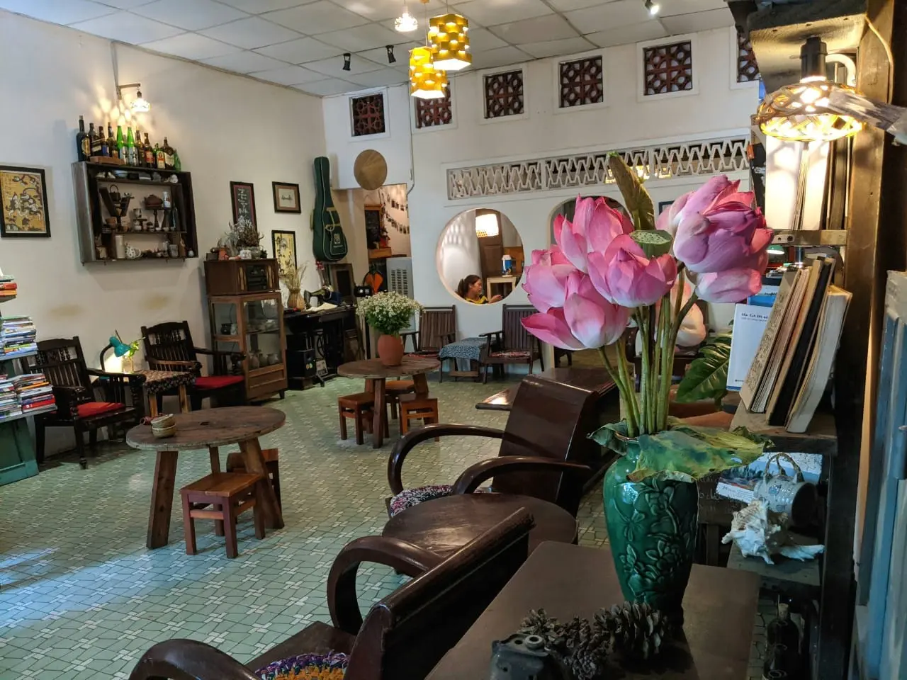 T&igrave;m về chốn an y&ecirc;n tại tr&agrave; qu&aacute;n G&oacute;c Nh&agrave; Tụi M&igrave;nh giữa l&ograve;ng th&agrave;nh phố 3