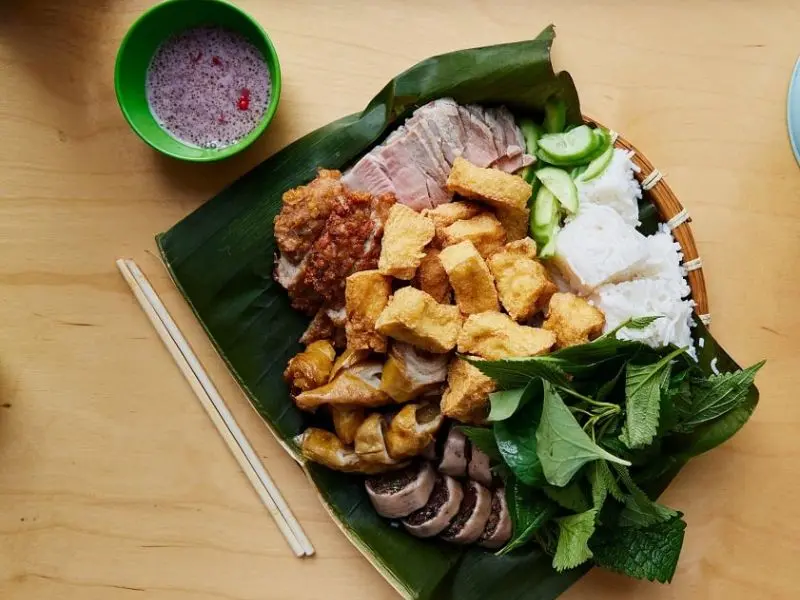 Top 10 qu&aacute;n b&uacute;n đậu mắm t&ocirc;m Đ&agrave; Nẵng đỉnh của ch&oacute;p 2