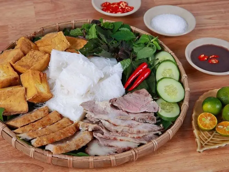 Top 10 qu&aacute;n b&uacute;n đậu mắm t&ocirc;m Đ&agrave; Nẵng đỉnh của ch&oacute;p 11