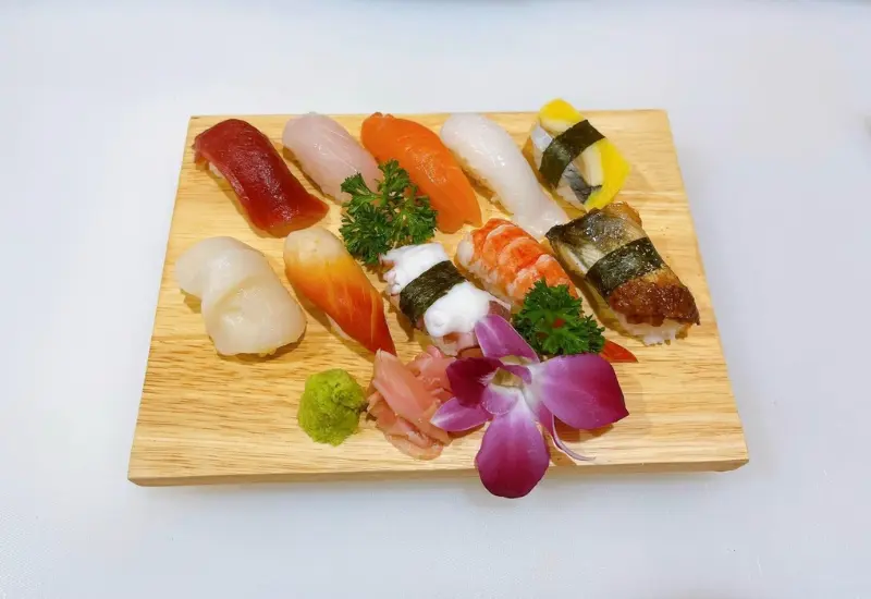 Top 13 qu&aacute;n sushi Đ&agrave; Nẵng si&ecirc;u ngon v&agrave; chất lượng nhất 11