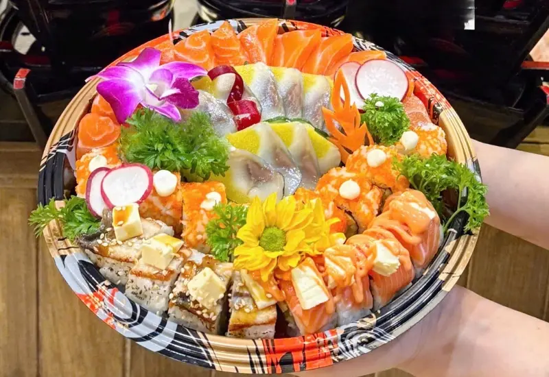 Top 13 qu&aacute;n sushi Đ&agrave; Nẵng si&ecirc;u ngon v&agrave; chất lượng nhất 13