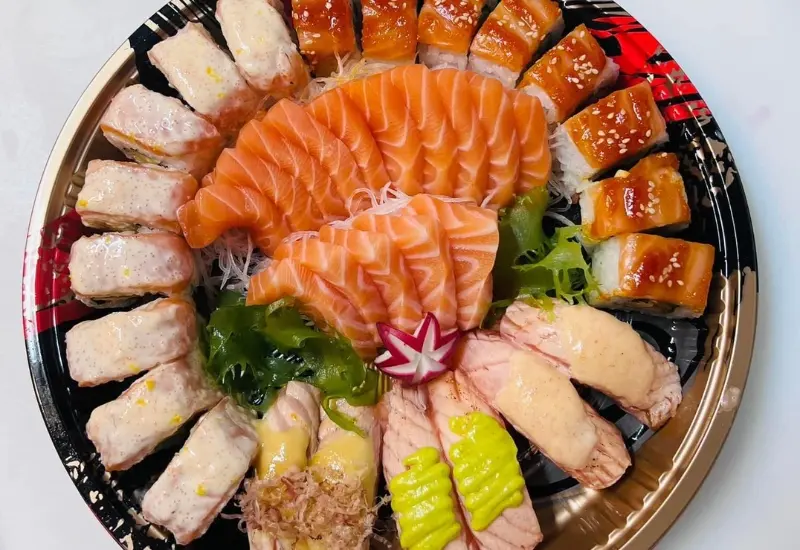 Top 13 qu&aacute;n sushi Đ&agrave; Nẵng si&ecirc;u ngon v&agrave; chất lượng nhất 12