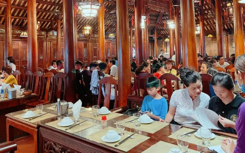 Top 15 nh&agrave; h&agrave;ng cơm ni&ecirc;u Đ&agrave; Nẵng ngon, chuẩn vị Việt 4