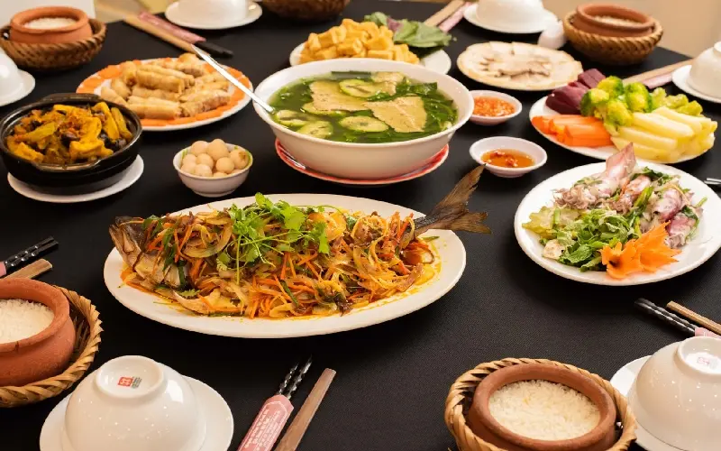 Top 15 nh&agrave; h&agrave;ng cơm ni&ecirc;u Đ&agrave; Nẵng ngon, chuẩn vị Việt 8