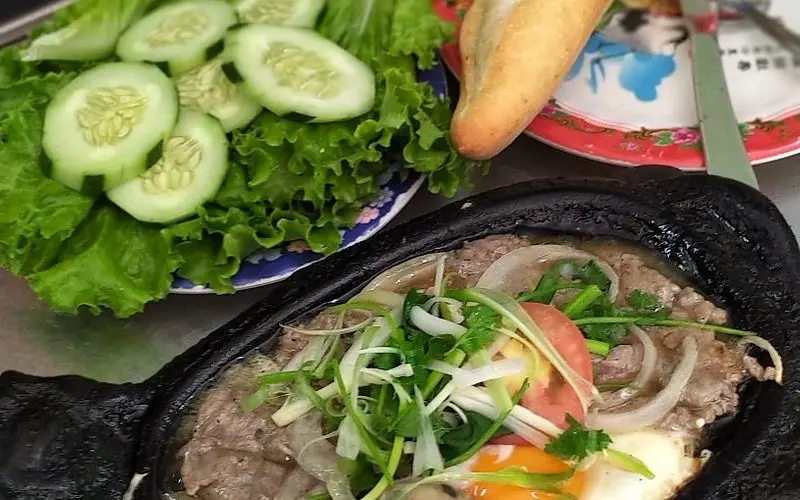 Top 15 qu&aacute;n b&ograve; n&eacute; Đ&agrave; Nẵng thơm ngon n&iacute;u ch&acirc;n du kh&aacute;ch 7