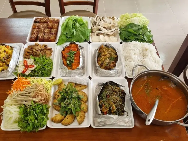 Top 8 qu&aacute;n buffet chay Đ&agrave; Nẵng si&ecirc;u ngon v&agrave; nổi tiếng nhất 7