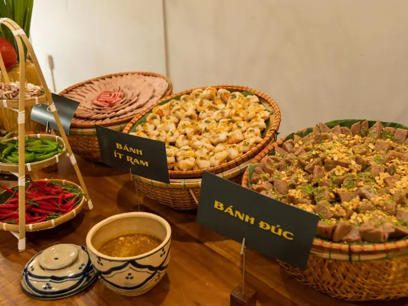 Top 8 qu&aacute;n buffet chay Đ&agrave; Nẵng si&ecirc;u ngon v&agrave; nổi tiếng nhất 4