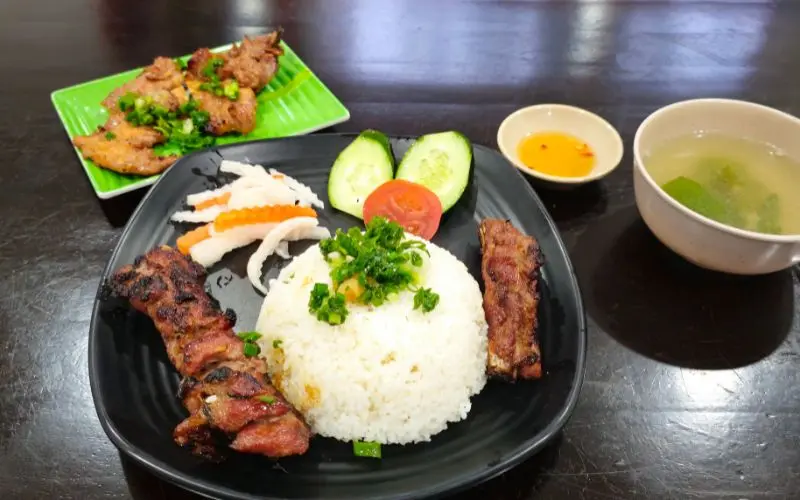 Top qu&aacute;n cơm tấm Đ&agrave; Nẵng đậm vị miền Nam trong l&ograve;ng th&agrave;nh phố s&ocirc;ng H&agrave;n 7