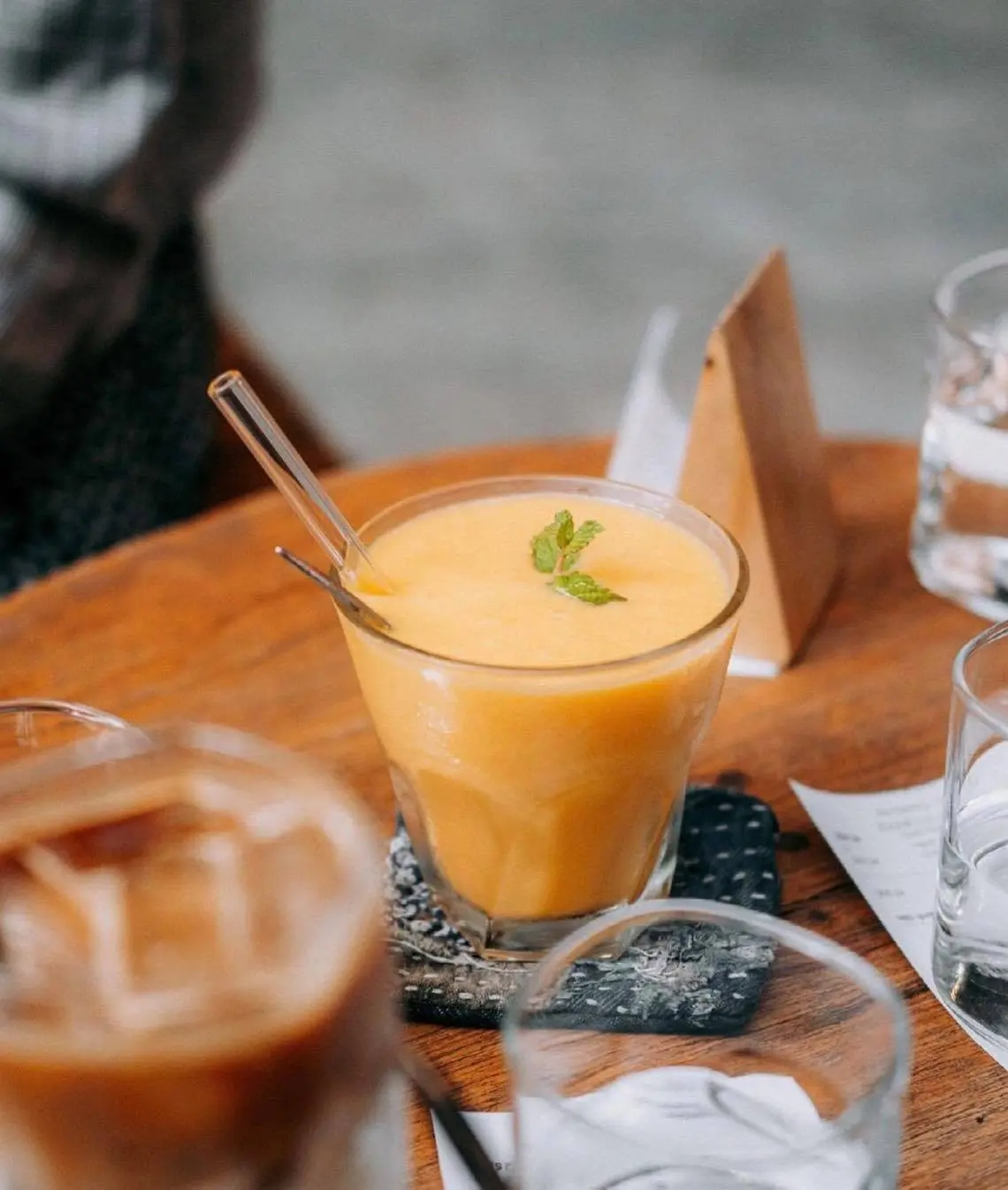 V7 Coffee Da Nang - Đi t&igrave;m b&igrave;nh y&ecirc;n b&ecirc;n trong ng&ocirc;i nh&agrave; nhỏ th&acirc;n thương 5