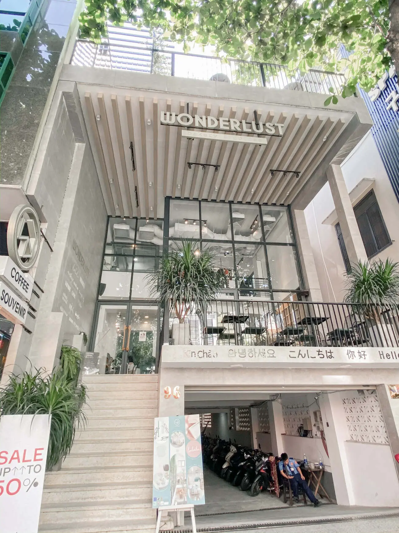 Wonderlust Coffee and Bakery - C&agrave; ph&ecirc; sống ảo bậc nhất Đ&agrave; Nẵng 2