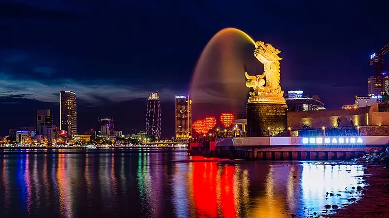 5 địa điểm chơi về đ&ecirc;m tại Đ&agrave; Nẵng 'l&agrave;m mưa l&agrave;m gi&oacute;' 2