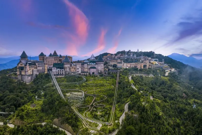 Cẩm nang du lịch B&agrave; N&agrave; Hills 2026: Gi&aacute; v&eacute;, vui chơi, ăn uống 5